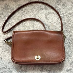 Vintage coach penny pocket bag